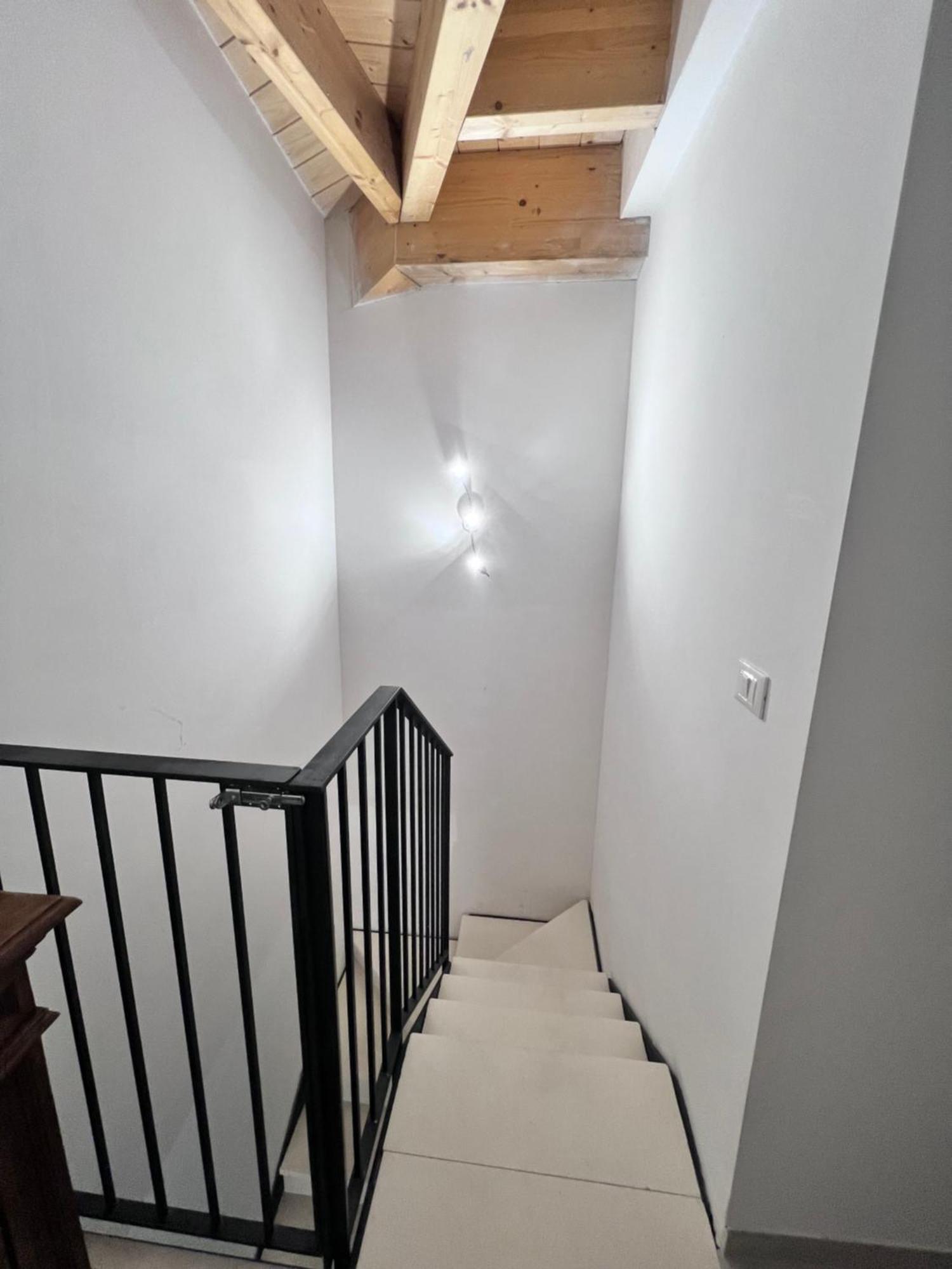 La Piazzetta Villa L'Aquila Luaran gambar